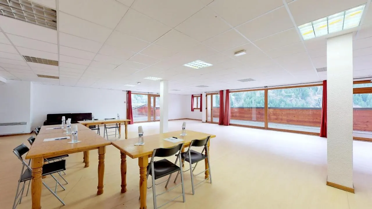 Apartment Le Hameau Spa & Piscine Appartement 3 Pieces 6Pers By Alpvision Residences Orelle