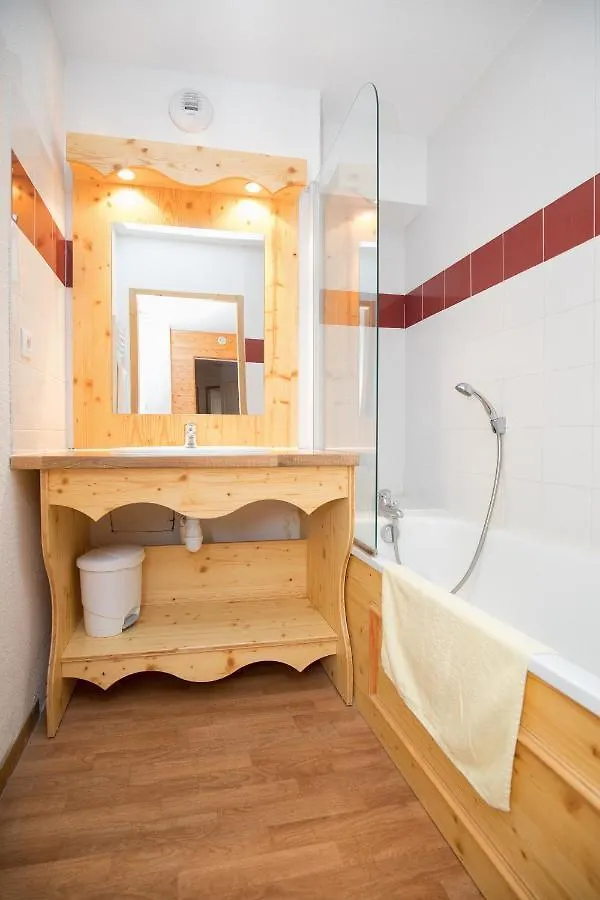 Le Hameau Spa & Piscine Appartement 3 Pieces 6Pers By Alpvision Residences Orelle 0*,