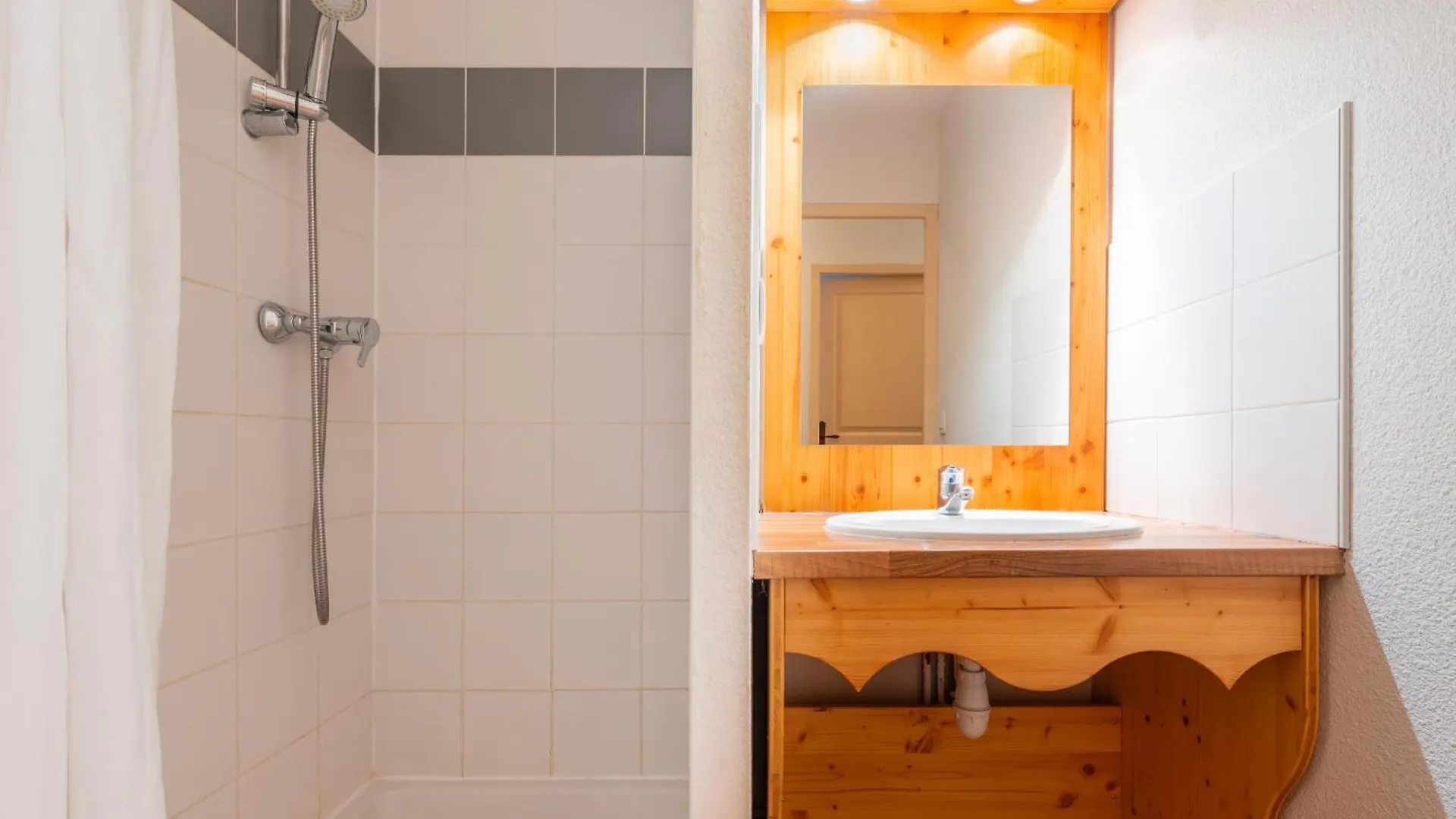 Apartment Le Hameau Spa & Piscine Appartement 3 Pieces 6Pers By Alpvision Residences Orelle France